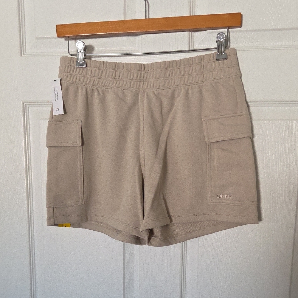 NWT DKNY Women's Cargo Shorts, Pebble, size Medium